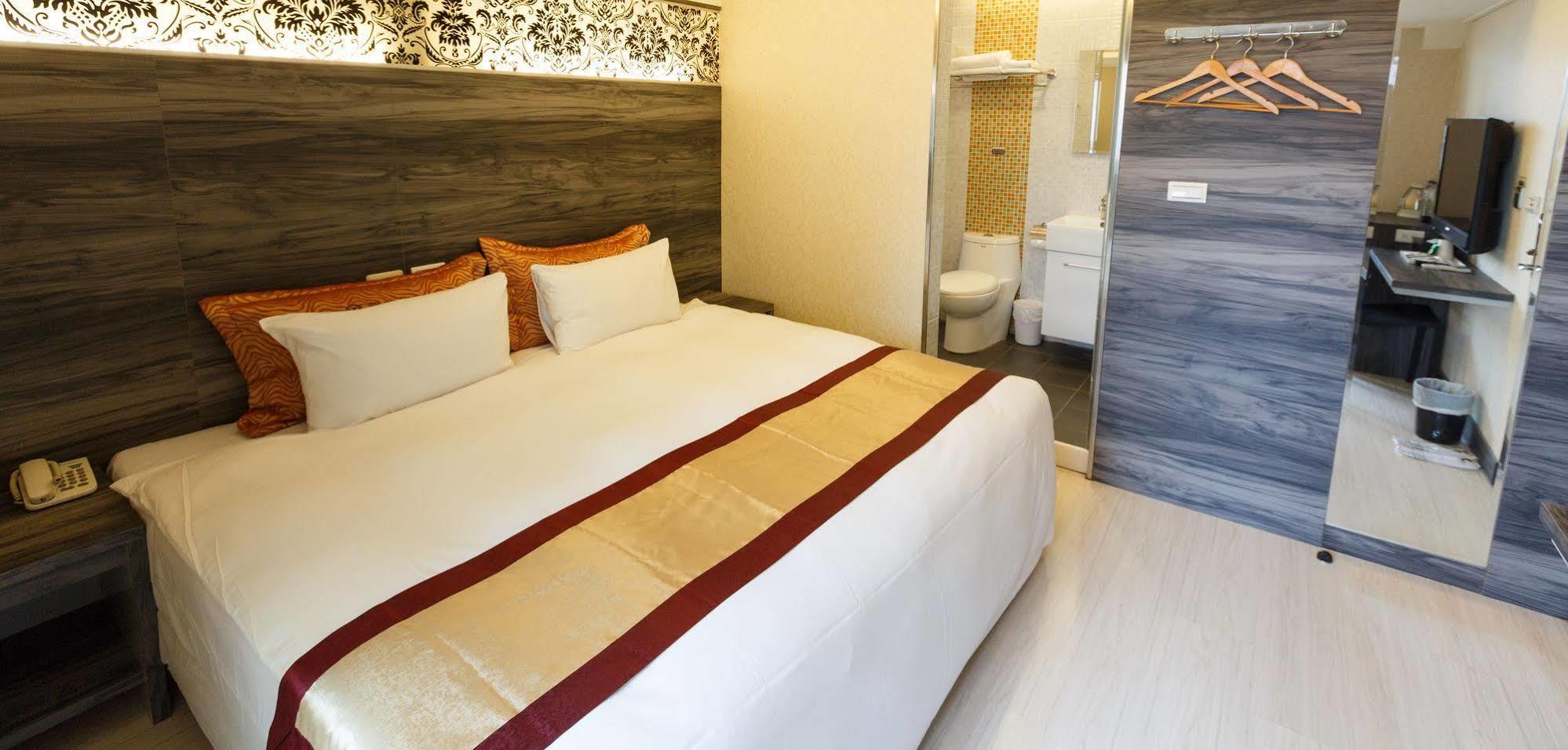 Wecan Hotel Kaohsziung Kültér fotó
